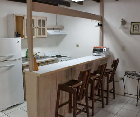 Summerland Suites Bon Accord Village Buitenkant foto